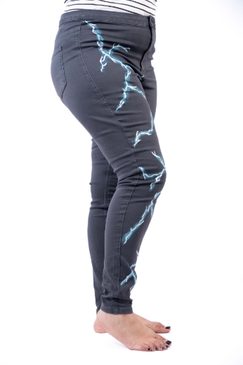 Picture of loss Pants  with African design 