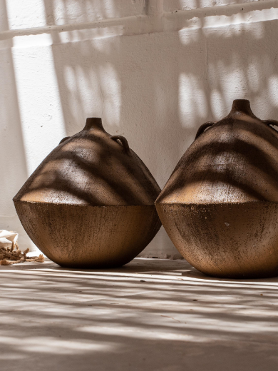 Picture of Splash Brown Ceramic Vase