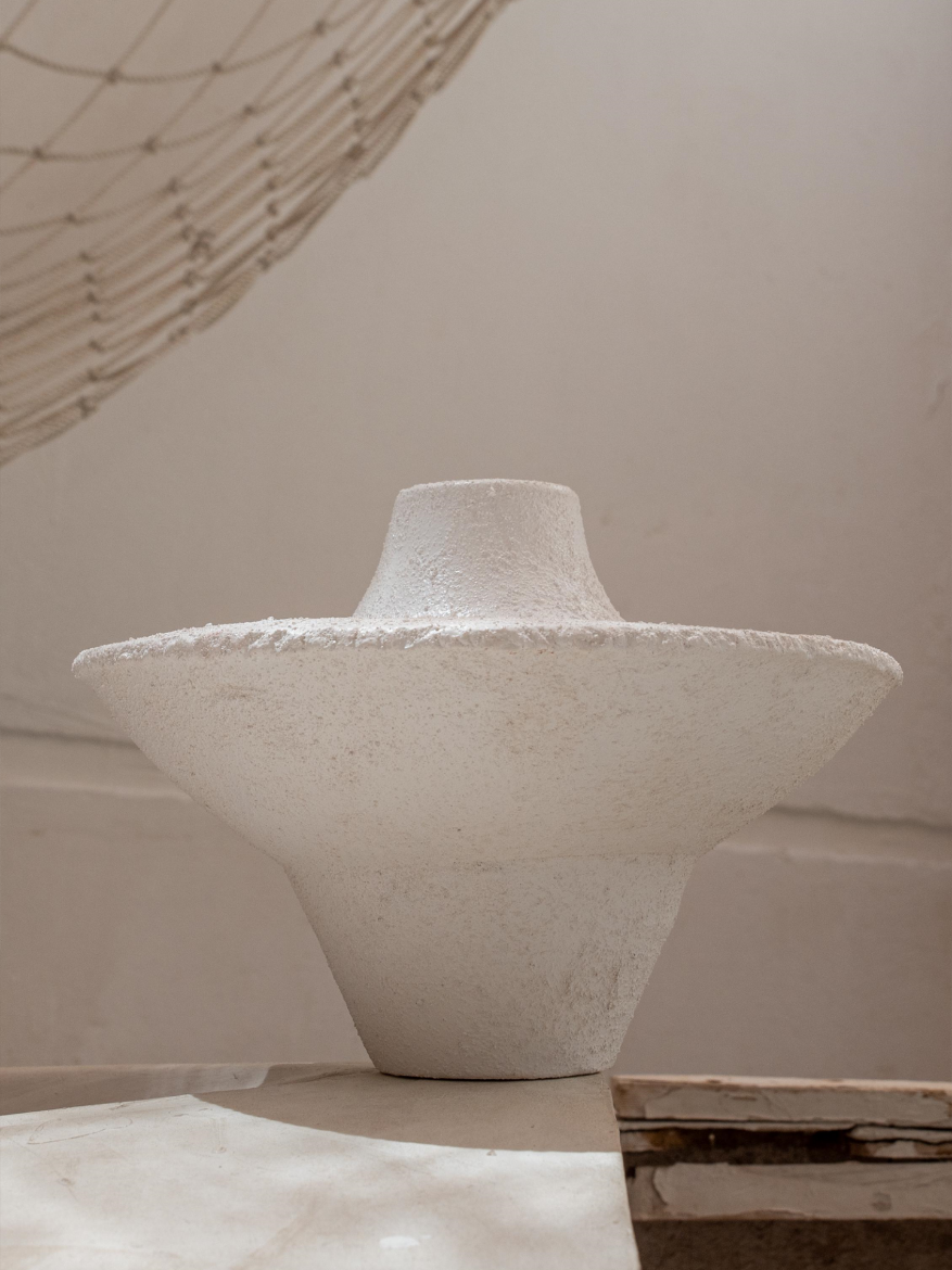 Picture of Sandeva  Vase White 