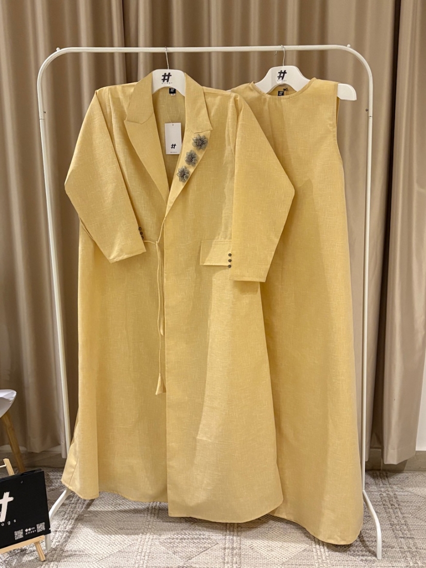Picture of Lenin Formal Abaya